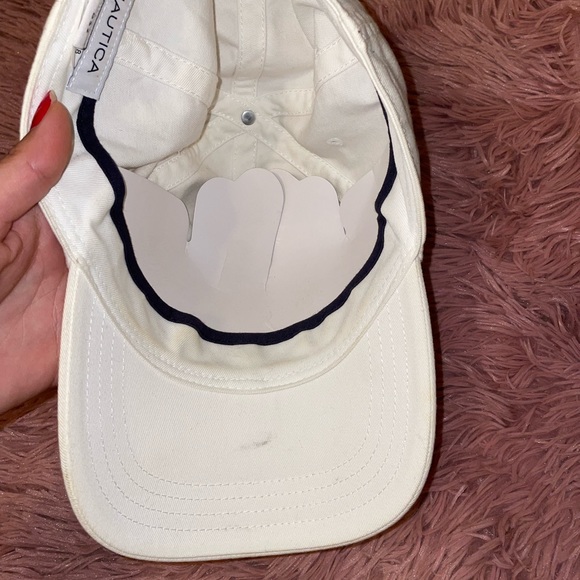 *SOLD* Nautica - Picture 7 of 7